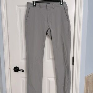 J.Crew Thomson Flex Tapered Tech pant. Gray Sz 30x32.EUC no rips tears or stains